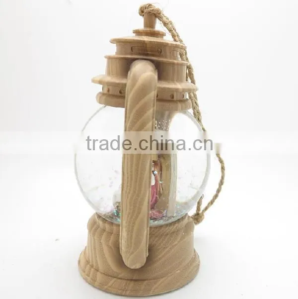 2015 polyresin led large christmas snow globe