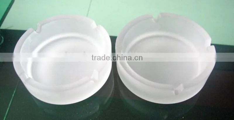 frosted glass ashtray / Round the ashtray / glassware