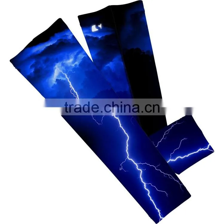 Fashion Striped Arm Sleeves Cover UV Sun Protection for Cycling Basketball, Golf, Football