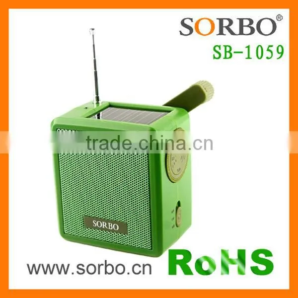 Dilly Hottest Best Selling Products Solar Powered Mini Portable FM AM Radio With Earphones