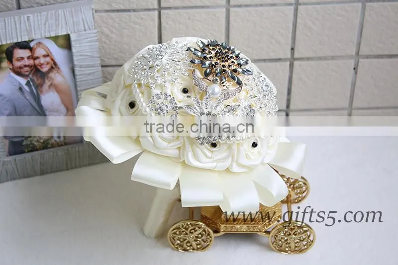 Excellent Wedding Bouquet Handmade wedding Silk Roses bouquet with Jewels Crystals