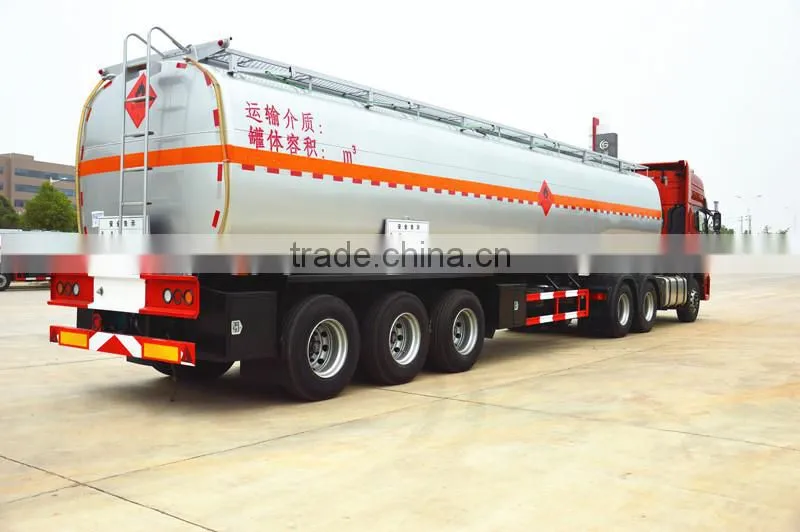 Tri-axle 50000 Liters Fuel Tank Trailer with Tractor