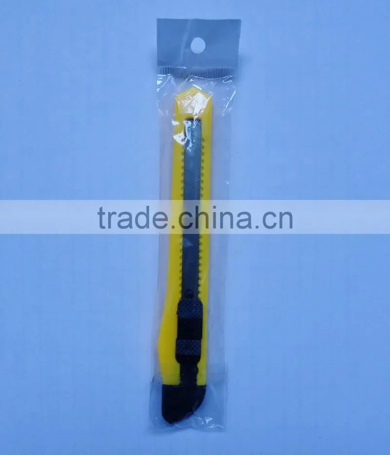 Promotional Mini size 9mm blade Utility knife Cutter with plastic grip
