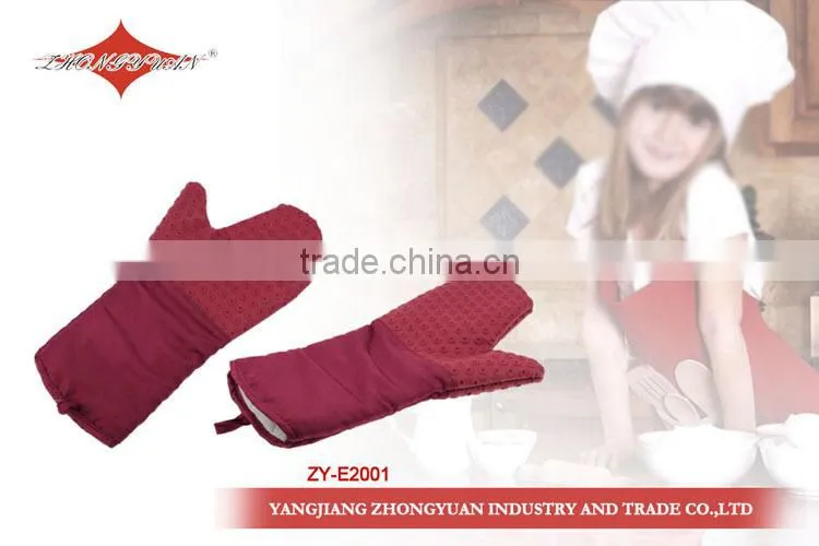 Lovely animal shape silicone household oven glove
