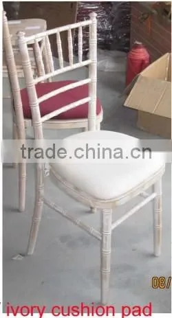 hot sale stackable UK style beech wood Banqueting Limewash chiavari chair