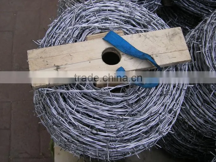 Protection net low carbon high tensile galvanized barbed wire