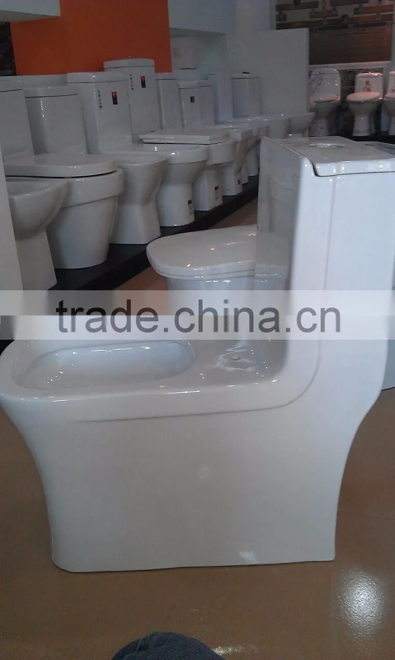 Good sale design popular square toilet siphonic water closet one piece toilet