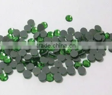 Wholesale green Korean lead free roundback rhinestone heat transfers