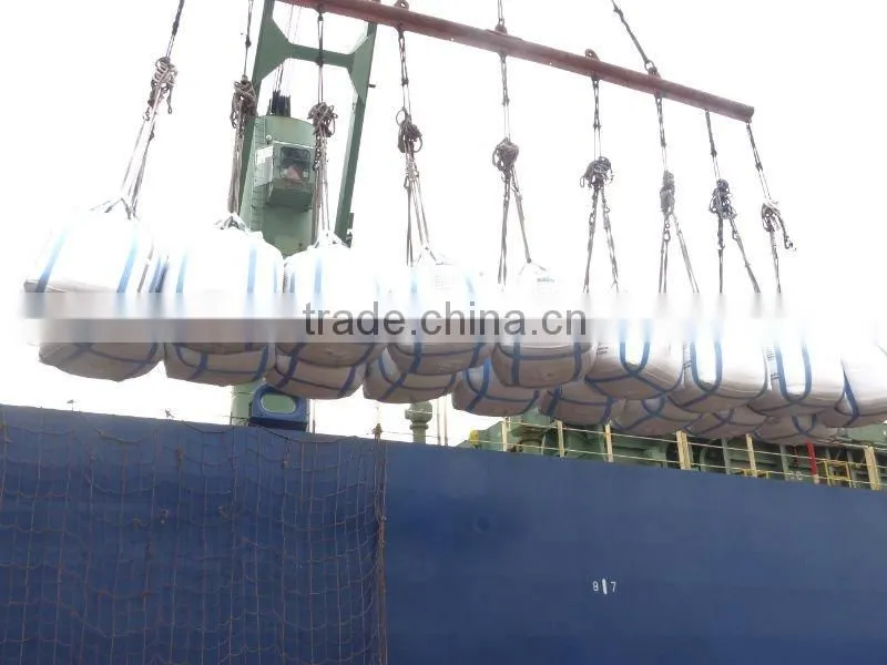 Fracturing high strength proppant for gas and oil well fracturing operations