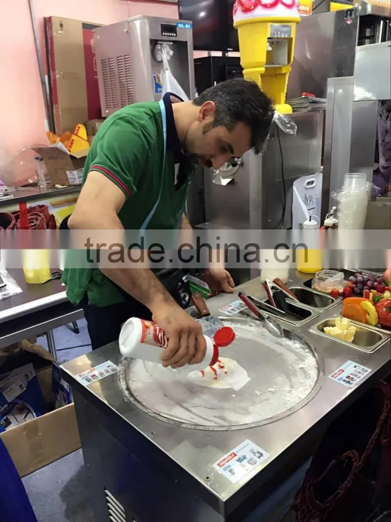 Round pan fried ice cream making machine with 6 pre-cooling topping tanks