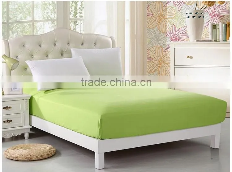 Yellow Or Red Colored Polyester Knit Waterproof Mattress Protector