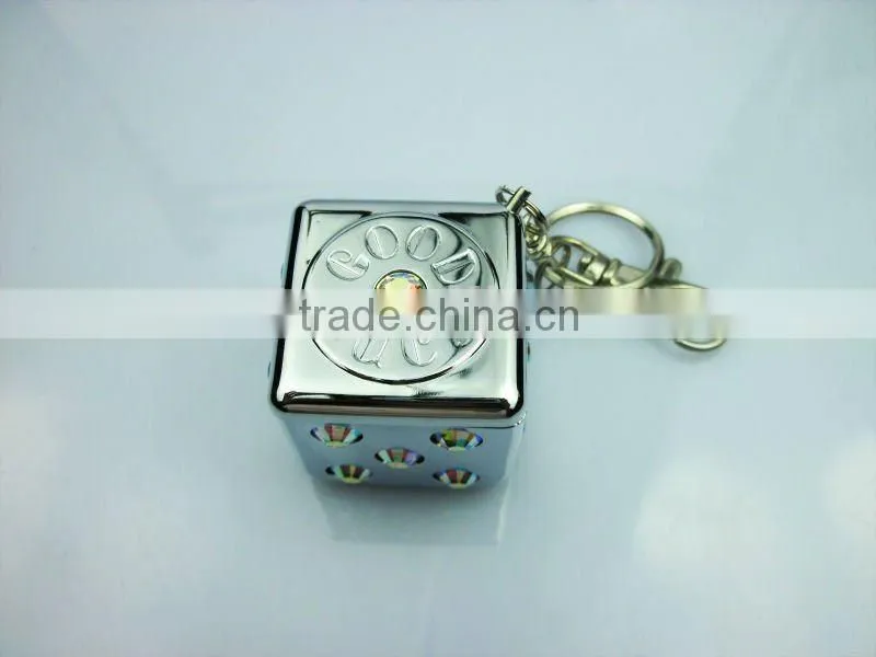 Mini Ashtray Square Pocket Rhinestone Ashtray with Keyring High Quality Ashtray