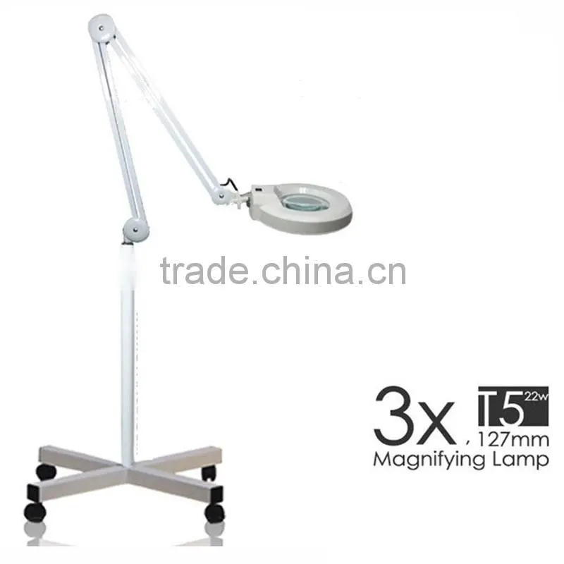 A table lamp magnifying lamp cold light