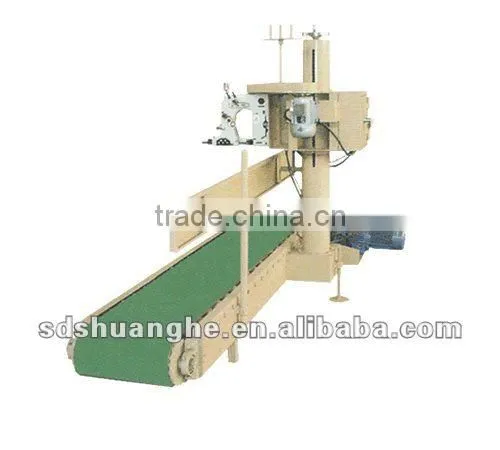 U shaped scraper blade transportation machine