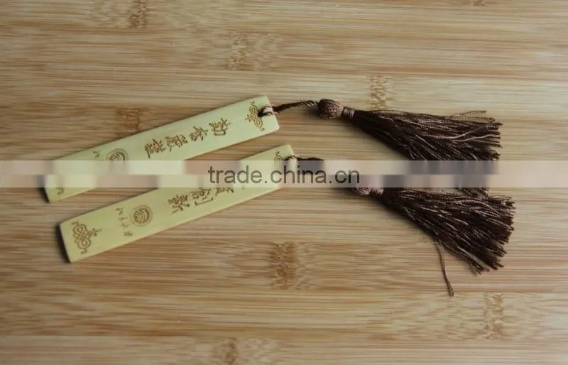laser engraved custom wooden bookmark