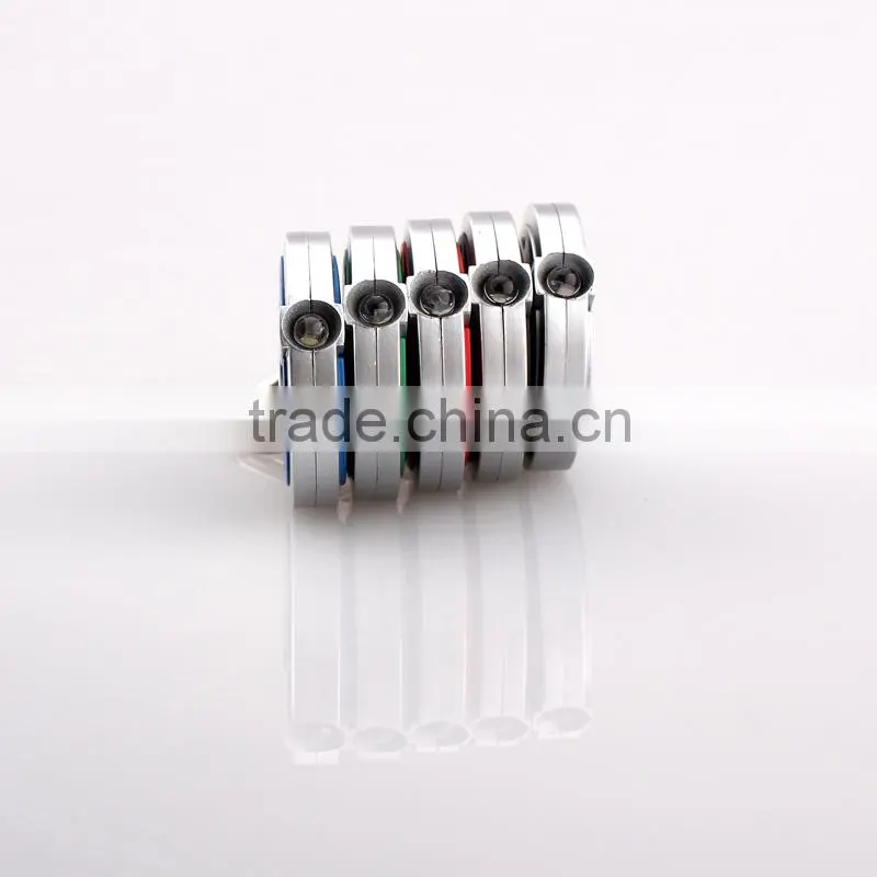 Round flashlight keychain