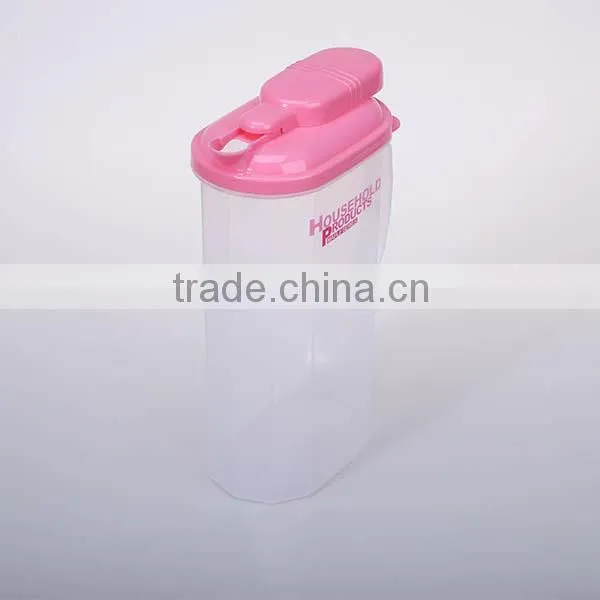 2.6L Classic Style Plastic cheap water jug with handle
