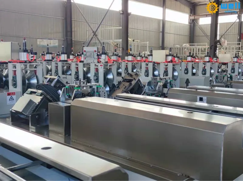 paper-angle-board-protector-machine-3