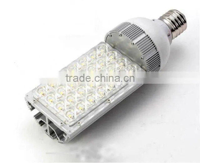 Outdoor waterproof 28W led street light