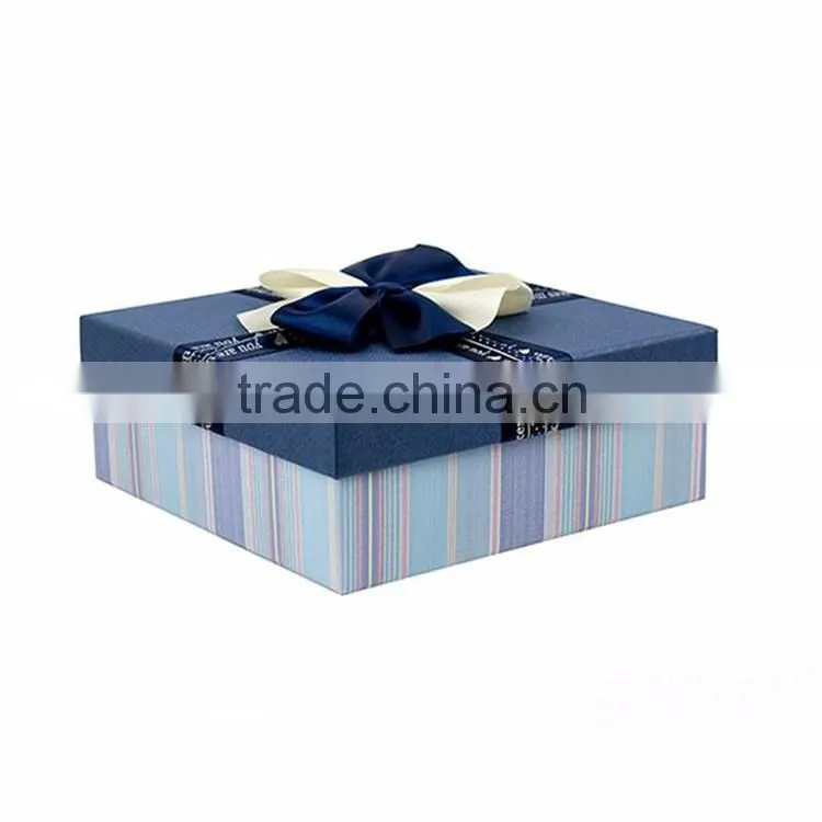 Custom logo cardboard clothing packaging boxes