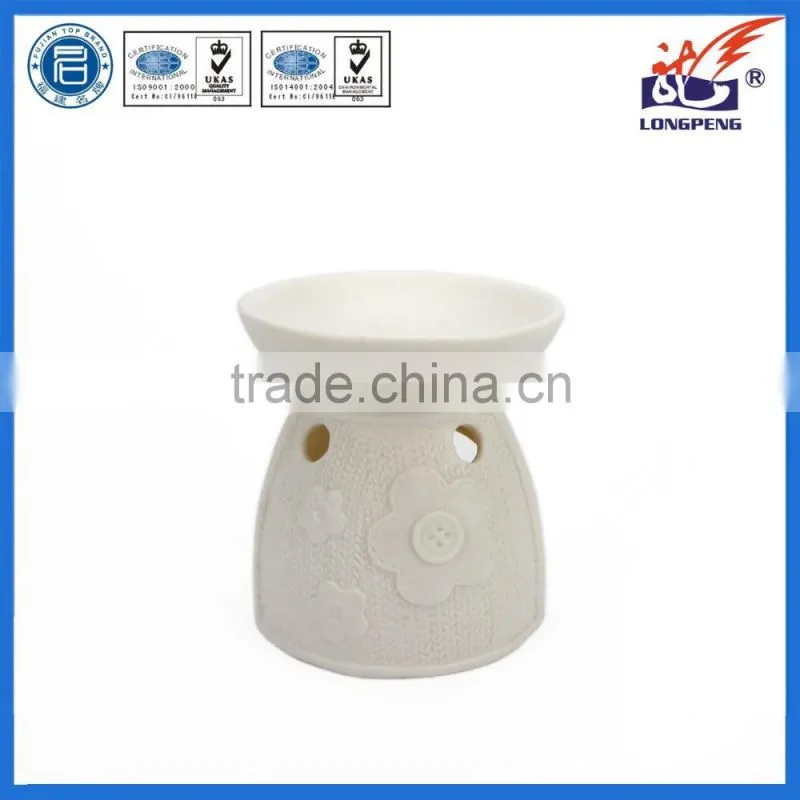 2016 Eco-Friendly Elegant White Hollow Ceramic Essential Oil Burner
