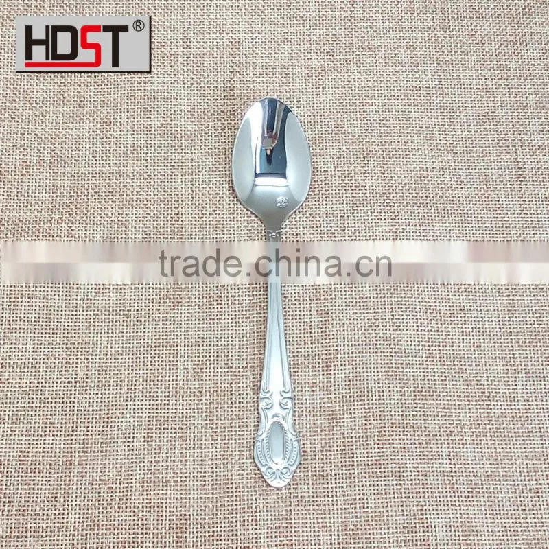 2016 years alibaba Hot selling Delicate wooden boxes 24pcs stainless cutlery set