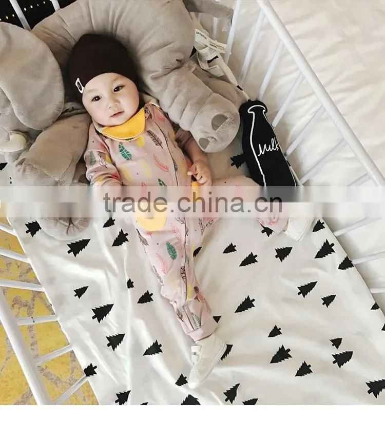 Alibaba Wholesale baby clothes romper fashion printed baby romper onesie