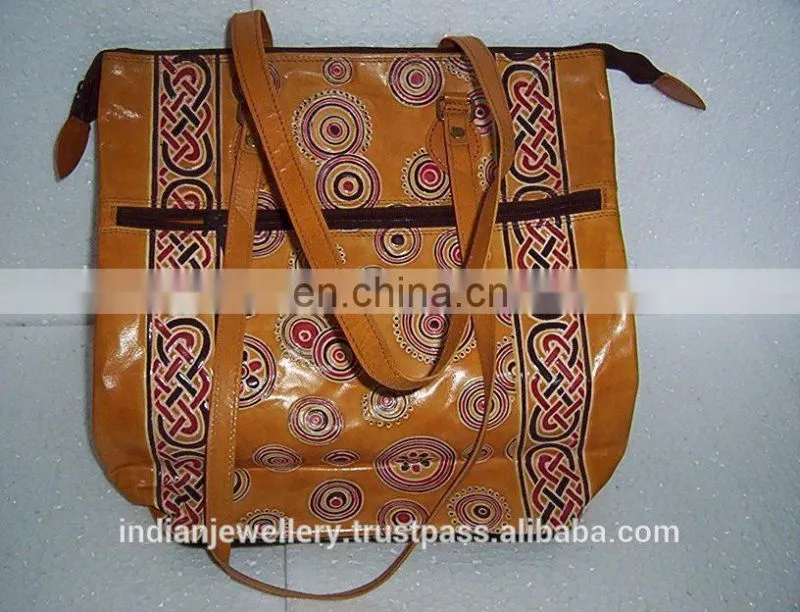 Manufacturer of Leather bags, handbags, purses, original leather bags exporter