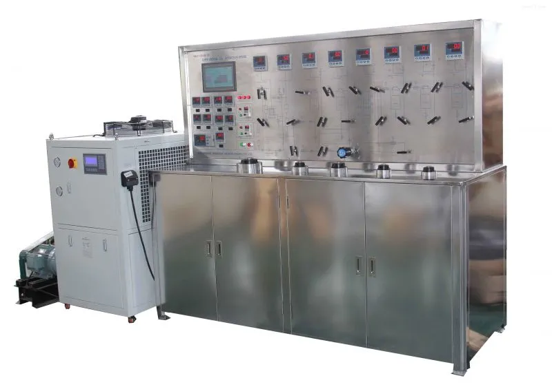 New CO2 Extraction Machine for Kaffir Lime Essential Oil Featuring PLC and Engine Core Components for Fruit and Vegetables
