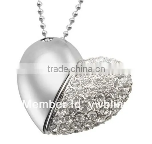 2016 New fashion heart shape rhinestone USB flash drive