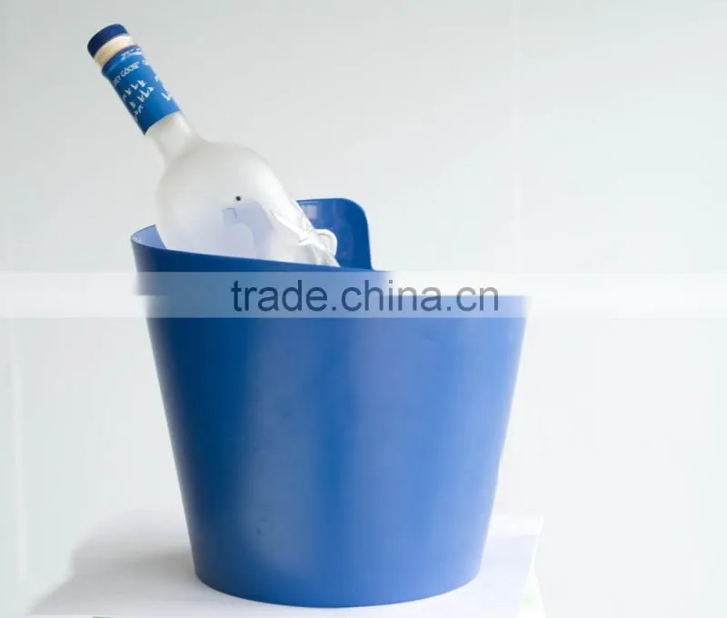 4L Plastic ice bucket with openner