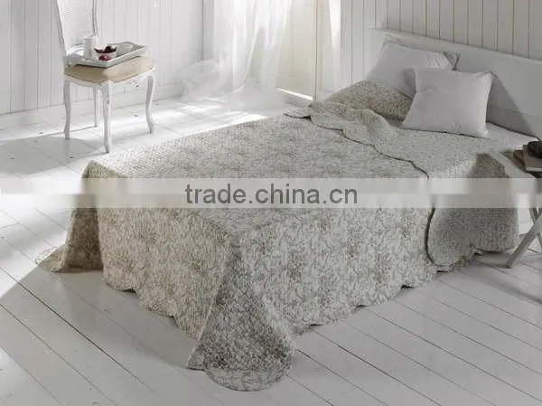Colorful quilt for teenagers