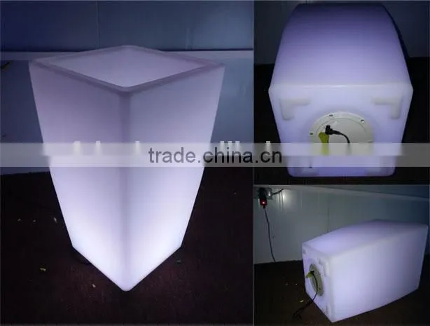 Colorful PE plastic LED flower pot/planter pot for outdoor decoration using