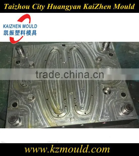 Plastic coat hanger mould