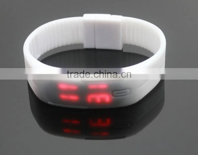 HOT Sports Bracelet LED Watch 2015 Sport Watch Fashion Digital Watch Date Time Men Wristwatch Waterproof Colorful Rubber Band