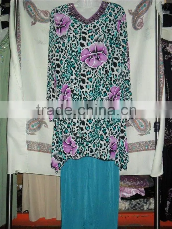 C174 Popular colorful beaded muslim abaya