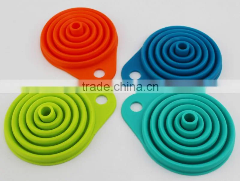Awesome Collapsible Silicone Hopper