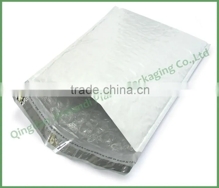 Chinese Factory Custom Printed Protective Bubble Mailing Bags with Self-adhesive Strip