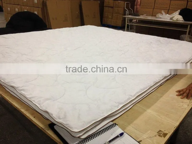Double size Camel Wool Quilt with soft Camel wool filling jacquard cotton fabric cover washable