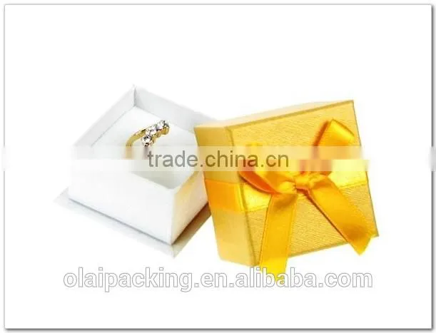 ring packaging with butterfly knot