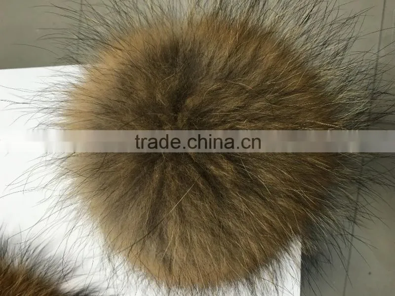 natural fur pompoms / fur bobbles / wholesale raccoon fur pom poms