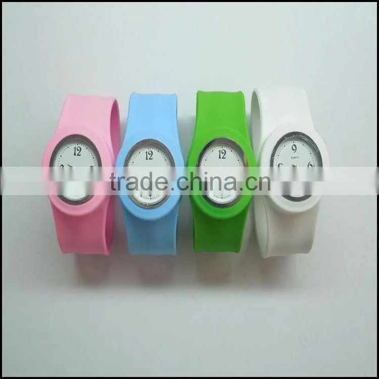 Novelty customized design silicone slap watch