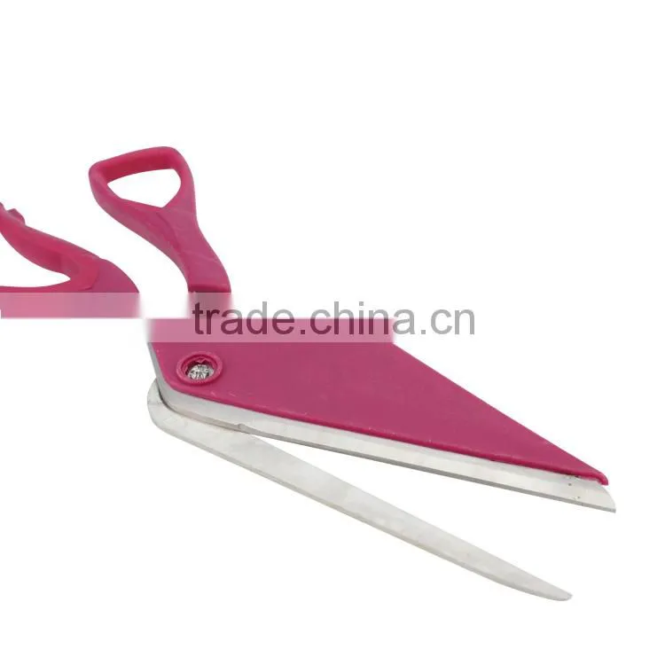 Soft handle pizza cutter scissors