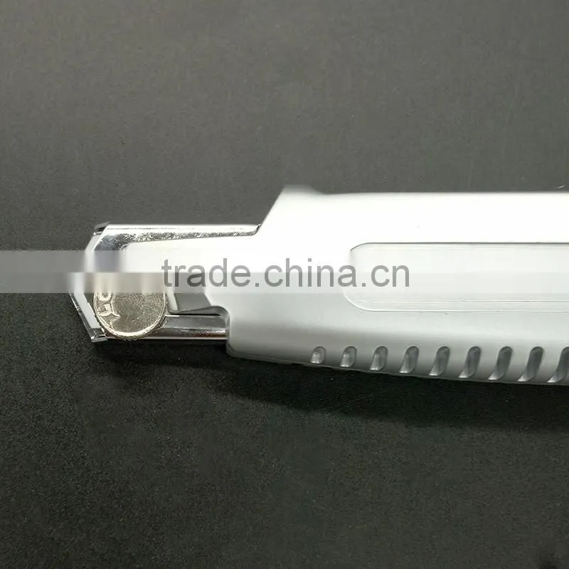 5-blade sanp balde utility knife