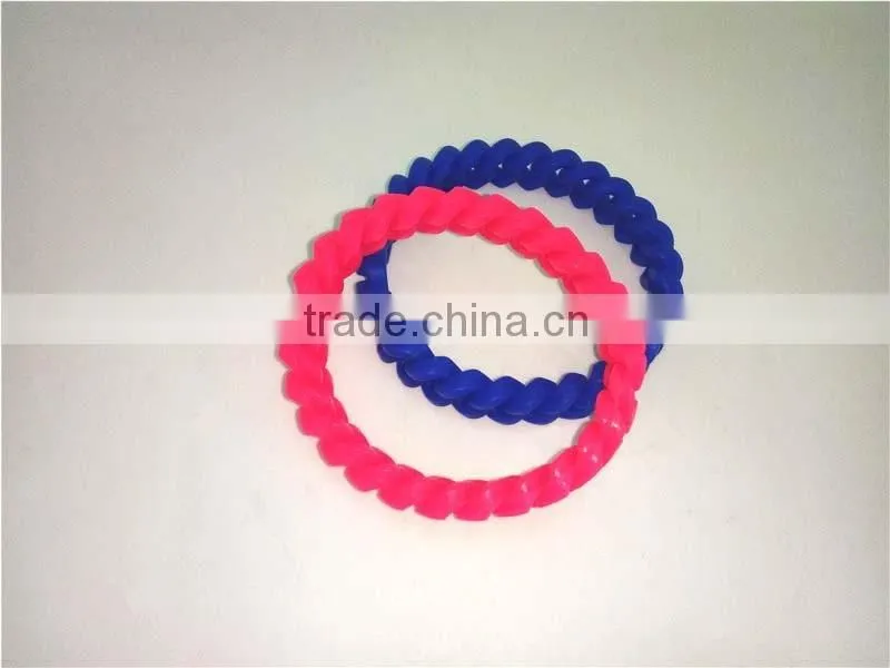 2016 Best Design Rubber Handwrist Personalized Solid Silicon Bracelet