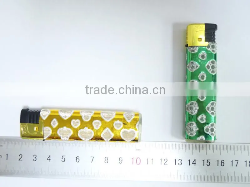 Cheap plastic material cigarette lighter , electron gas lighter with windproof function and picture