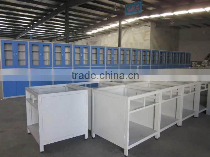 chemistry lab equipment