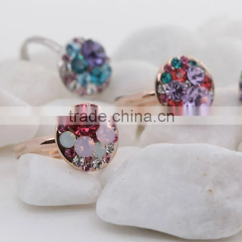 New Design shinning Crystal Finger Ring For Ladies 40055
