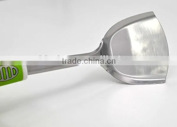 Modern design handle Super quality commercial stainless steel Chinese turner