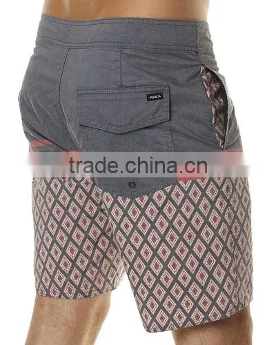 Elastic Board Shorts Roe Yong Man